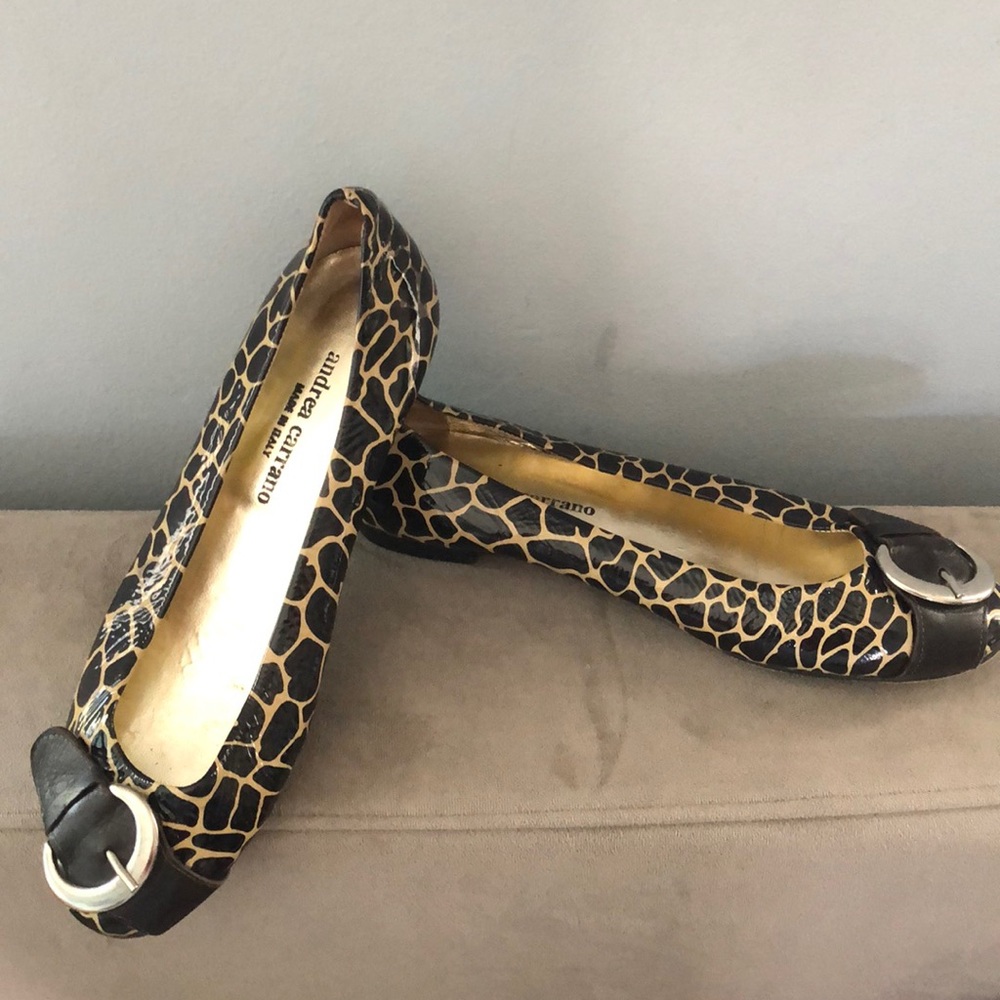 Giraffe Print Flats